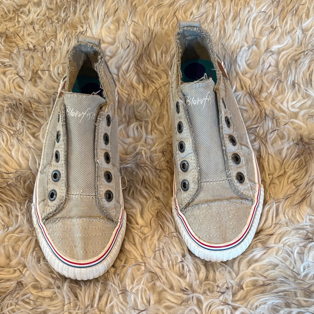 Blowfish Kids Beige Slip-On Sneakers